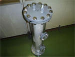 樹脂製熱交換器（シェル＆チューブ方式）１ｍ×φ２００ｍｍ