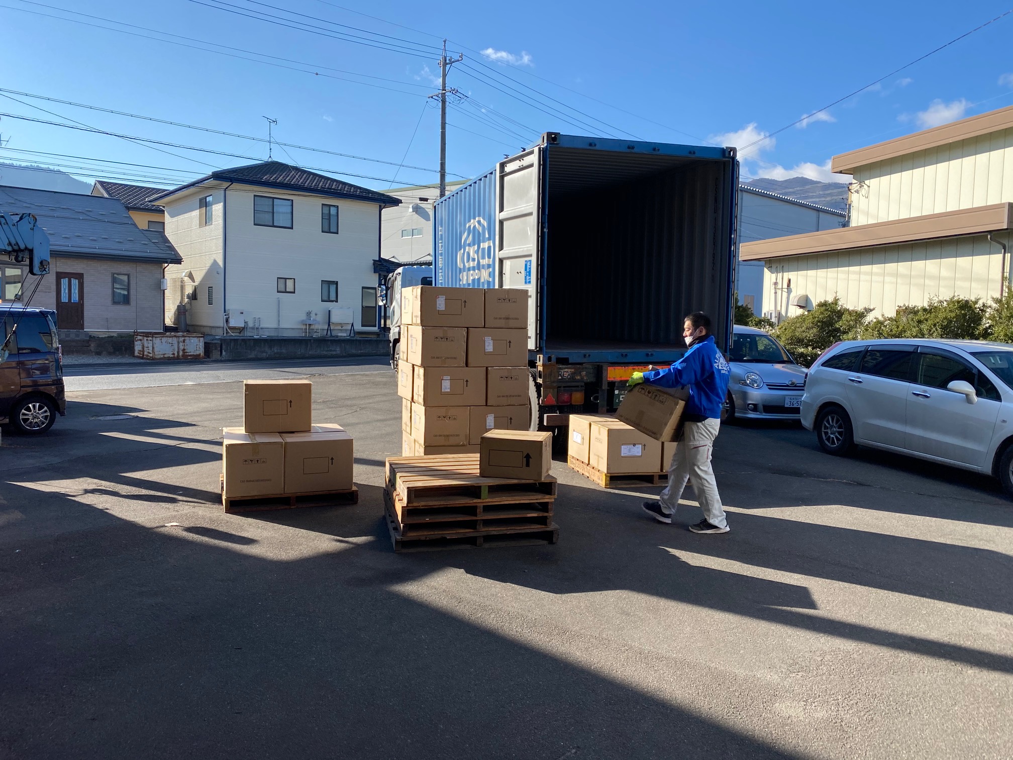 空気清浄機生産部材の受け入れ作業