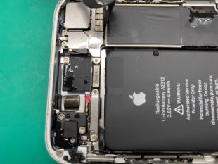 iPhone8水没乾燥修理